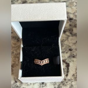 PANDORA SPARKLING MARQUISE DOUBLE WISHBONE RING